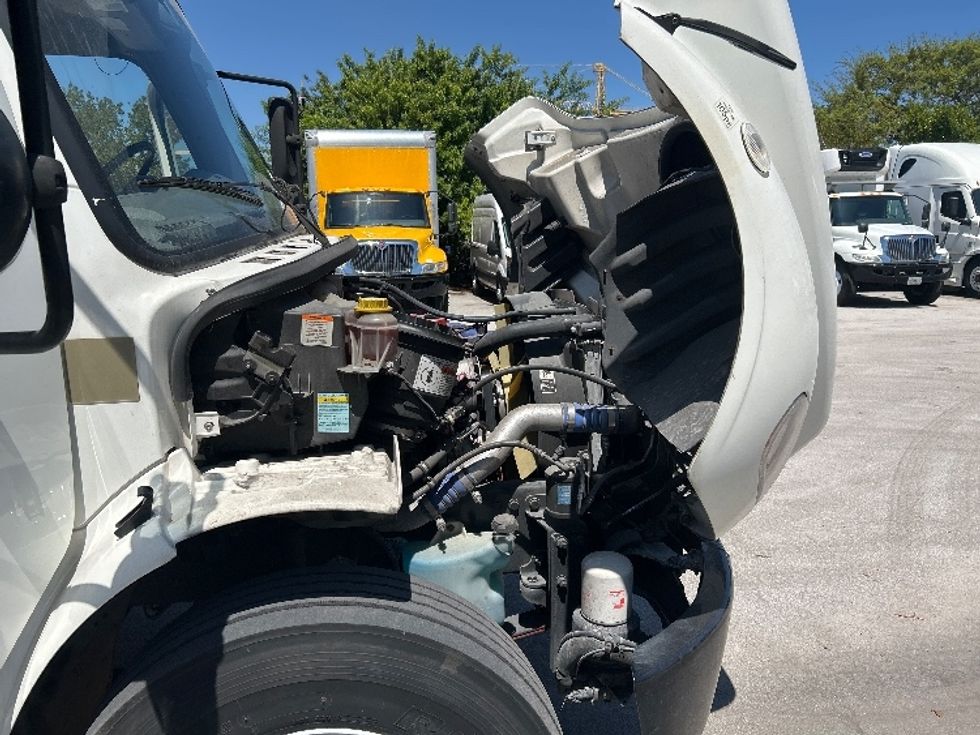 Refrigerated Truck-Light and Medium Duty Trucks-Freightliner-2021-M2-Pompano Beach-FL-129,221\n\t\tmiles-$ 68,000 - Image 23