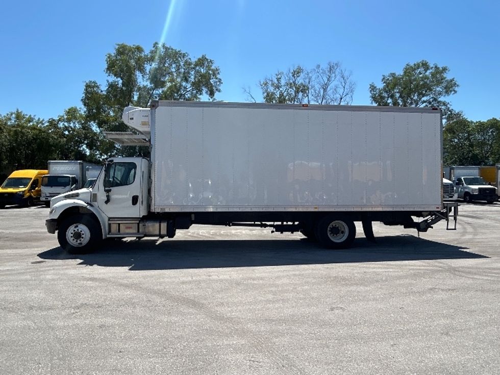 Refrigerated Truck-Light and Medium Duty Trucks-Freightliner-2021-M2-Pompano Beach-FL-129,221\n\t\tmiles-$ 68,000 - Image 4