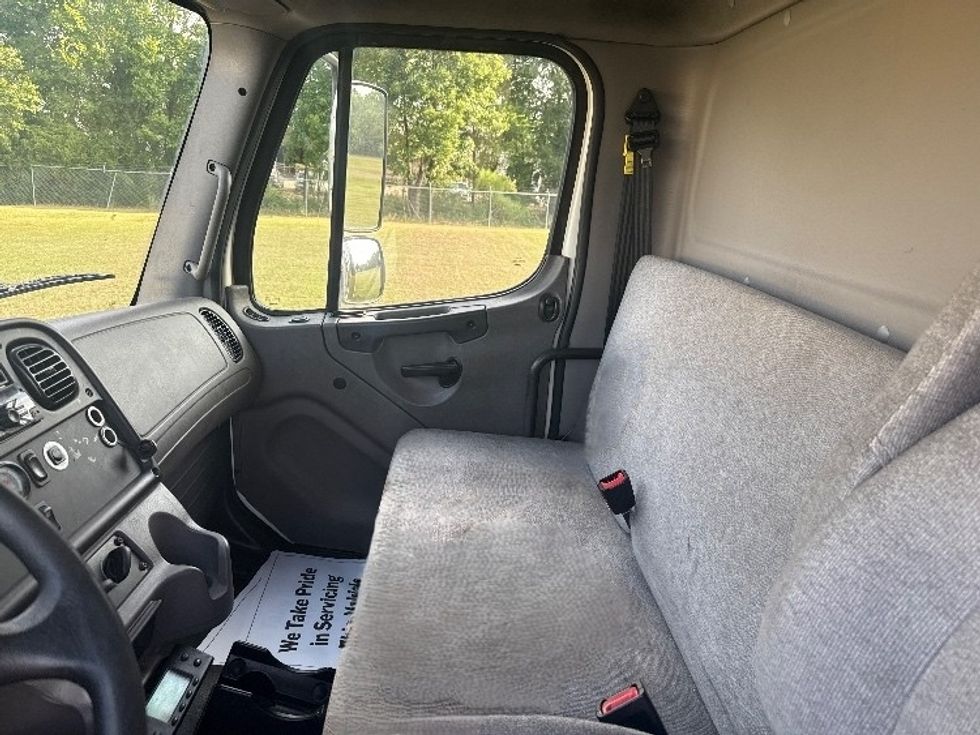 Refrigerated Truck-Light and Medium Duty Trucks-Freightliner-2021-M2-Richland-MS-267,740\n\t\tmiles-$ 54,500 - Image 19