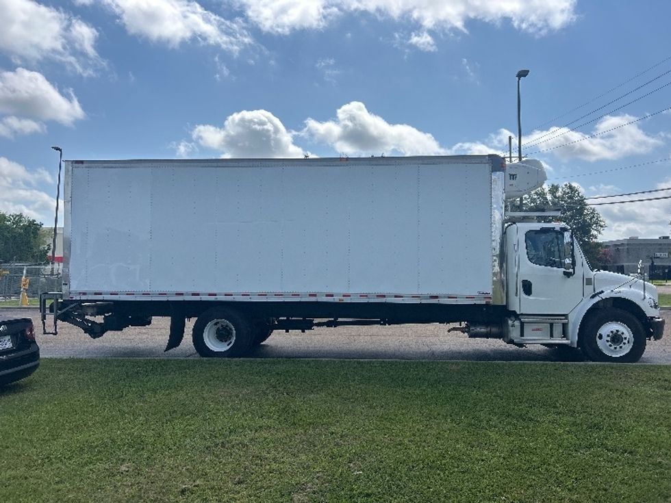 Refrigerated Truck-Light and Medium Duty Trucks-Freightliner-2021-M2-Richland-MS-300,722\n\t\tmiles-$ 49,250 - Image 15