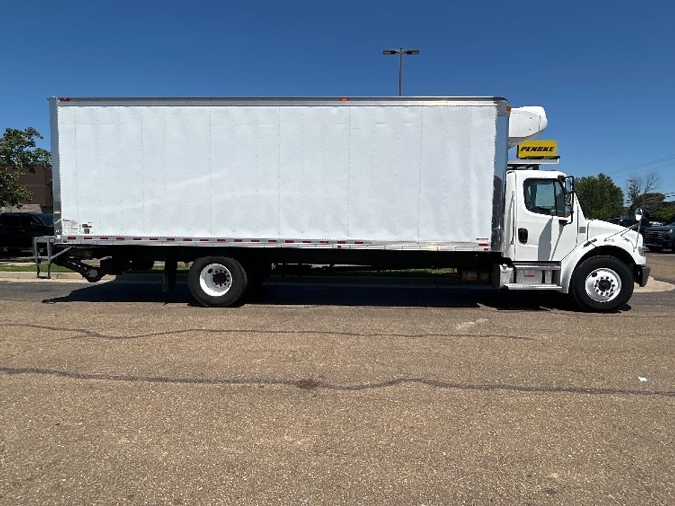Refrigerated Truck-Light and Medium Duty Trucks-Freightliner-2021-M2-Richland-MS-325,814\n\t\tmiles-$ 42,750 - Image 15