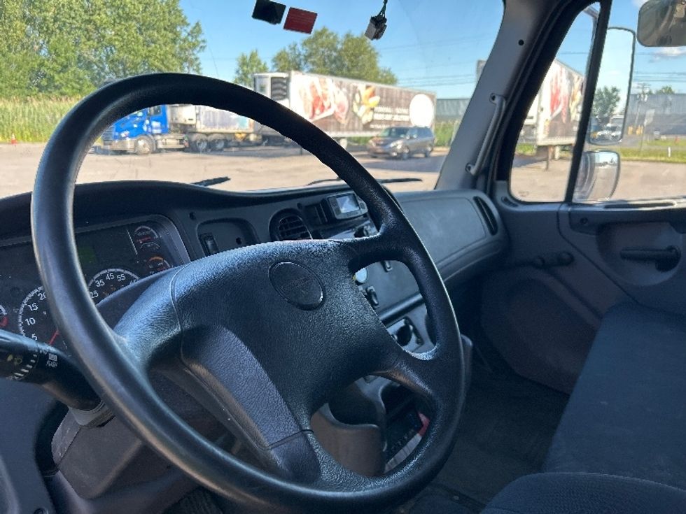 Refrigerated Truck-Light and Medium Duty Trucks-Freightliner-2021-M2-Rochester-NY-189,927\n\t\tmiles-$ 39,500 - Image 17