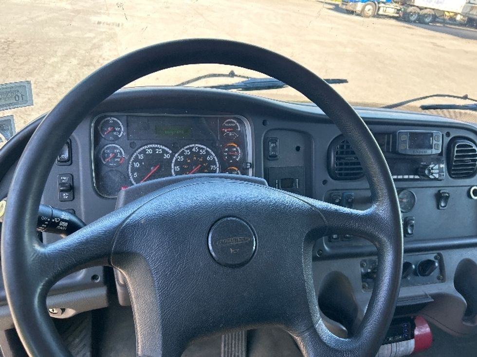 Refrigerated Truck-Light and Medium Duty Trucks-Freightliner-2021-M2-Rochester-NY-189,927\n\t\tmiles-$ 39,500 - Image 18
