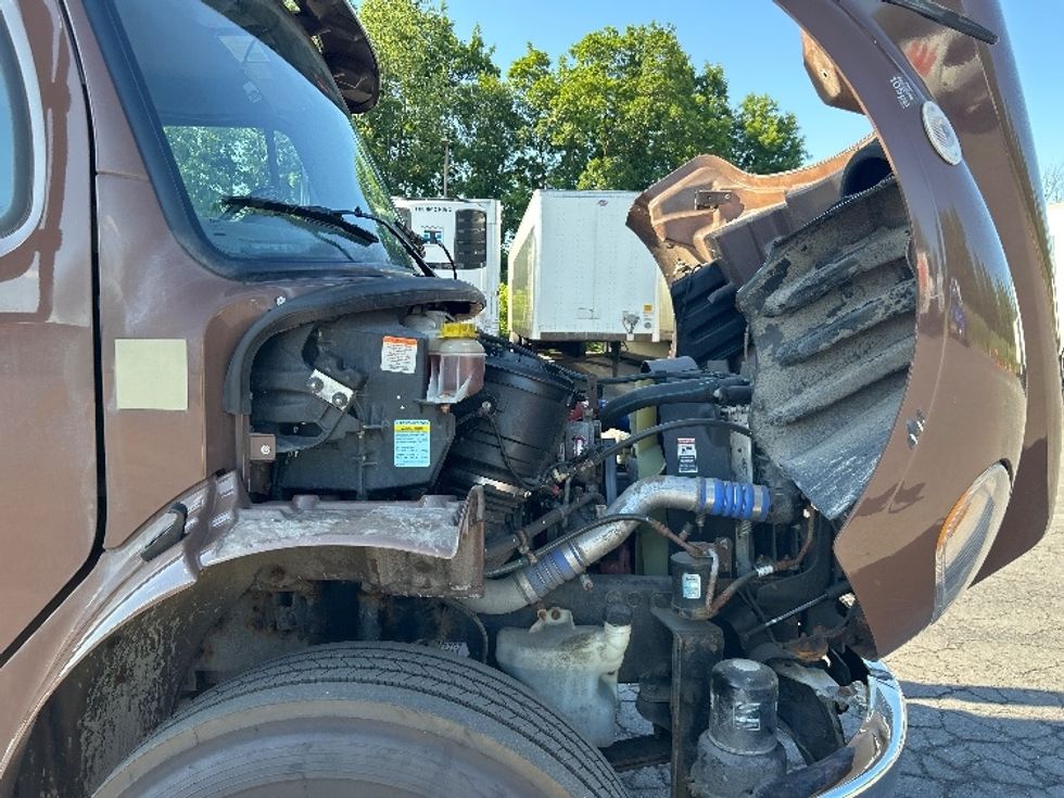 Refrigerated Truck-Light and Medium Duty Trucks-Freightliner-2021-M2-Rochester-NY-189,927\n\t\tmiles-$ 39,500 - Image 23