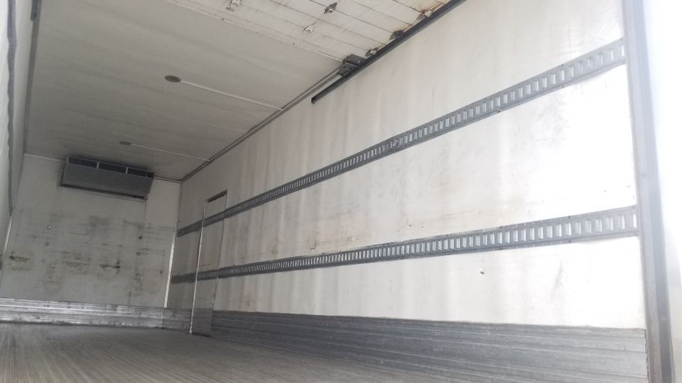 Refrigerated Truck-Light and Medium Duty Trucks-Freightliner-2021-M2-Scarborough-ON-210,677\n\t\tkm-$ 94,250 - Image 12