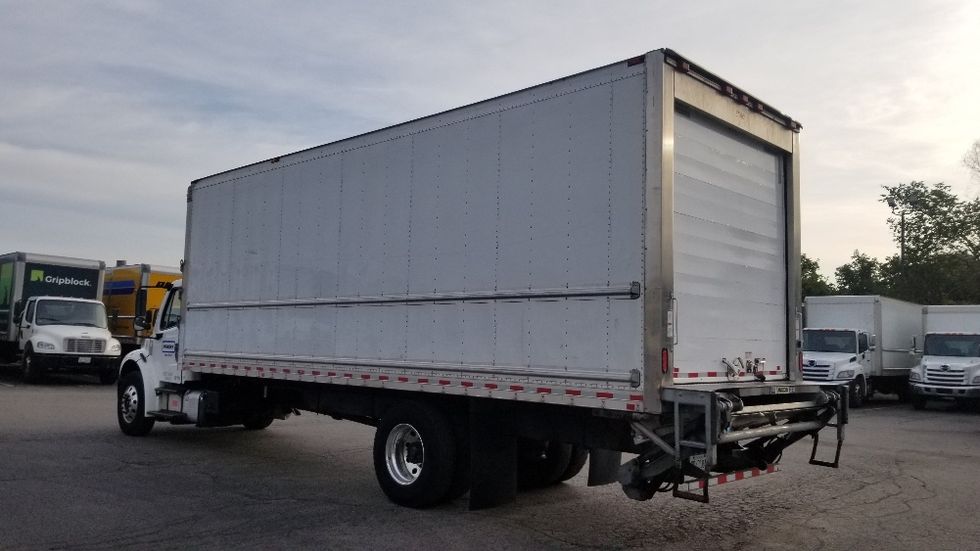Refrigerated Truck-Light and Medium Duty Trucks-Freightliner-2021-M2-Scarborough-ON-210,677\n\t\tkm-$ 94,250 - Image 6