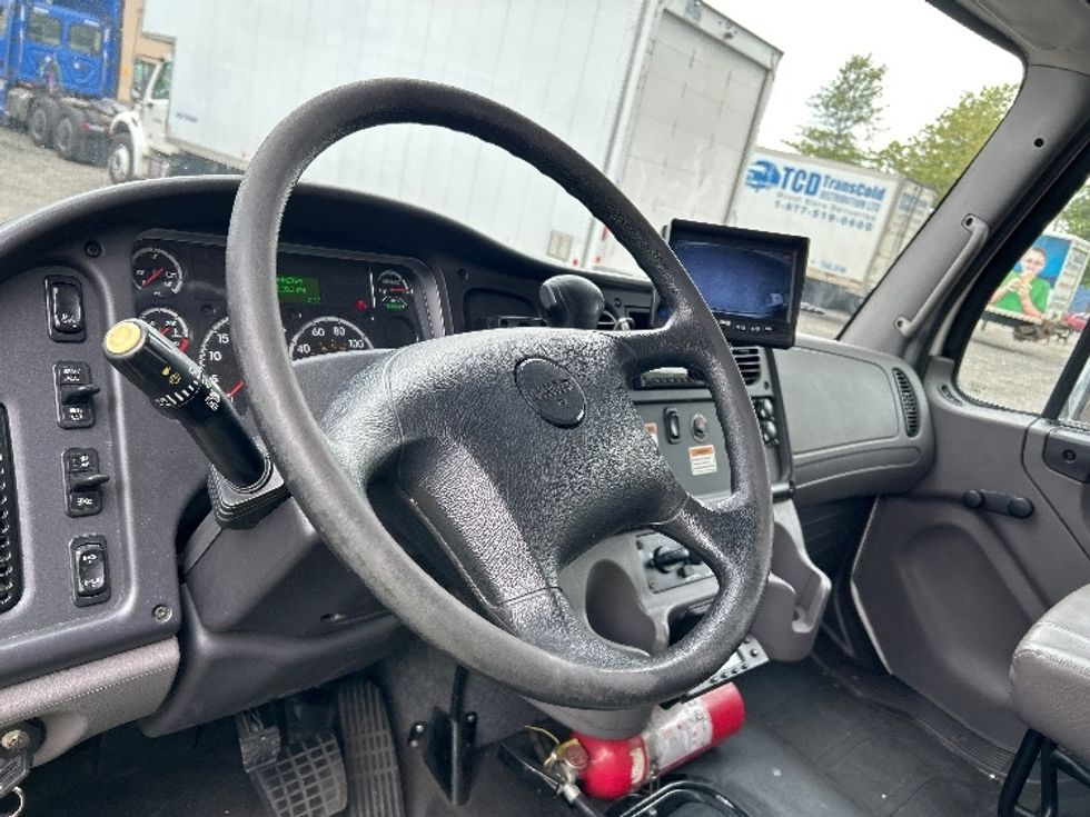 Refrigerated Truck-Light and Medium Duty Trucks-Freightliner-2021-M2-Surrey-BC-220,208\n\t\tkm-$ 93,000 - Image 17