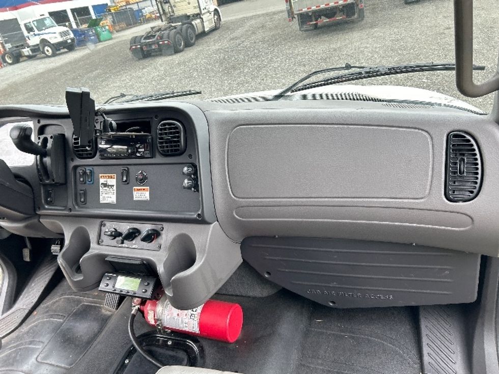 Refrigerated Truck-Light and Medium Duty Trucks-Freightliner-2021-M2-Surrey-BC-220,208\n\t\tkm-$ 93,000 - Image 21