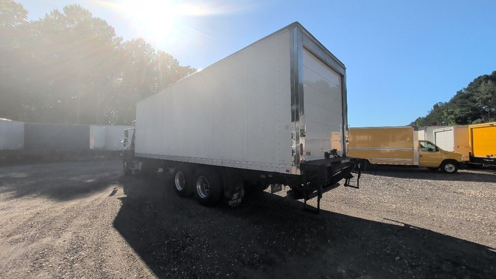 Refrigerated Truck-Light and Medium Duty Trucks-Freightliner-2021-M2-Suwanee-GA-306,739\n\t\tmiles-$ 52,500 - Image 6