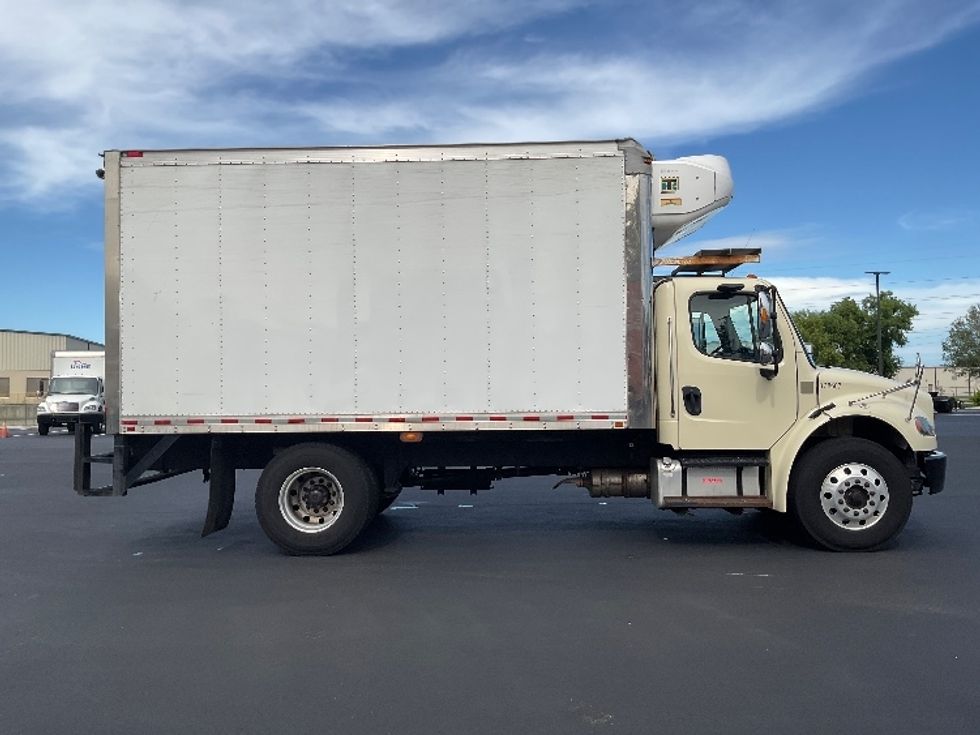 Refrigerated Truck-Light and Medium Duty Trucks-Freightliner-2021-M2-Tampa-FL-238,604\n\t\tmiles-$ 43,000 - Image 15