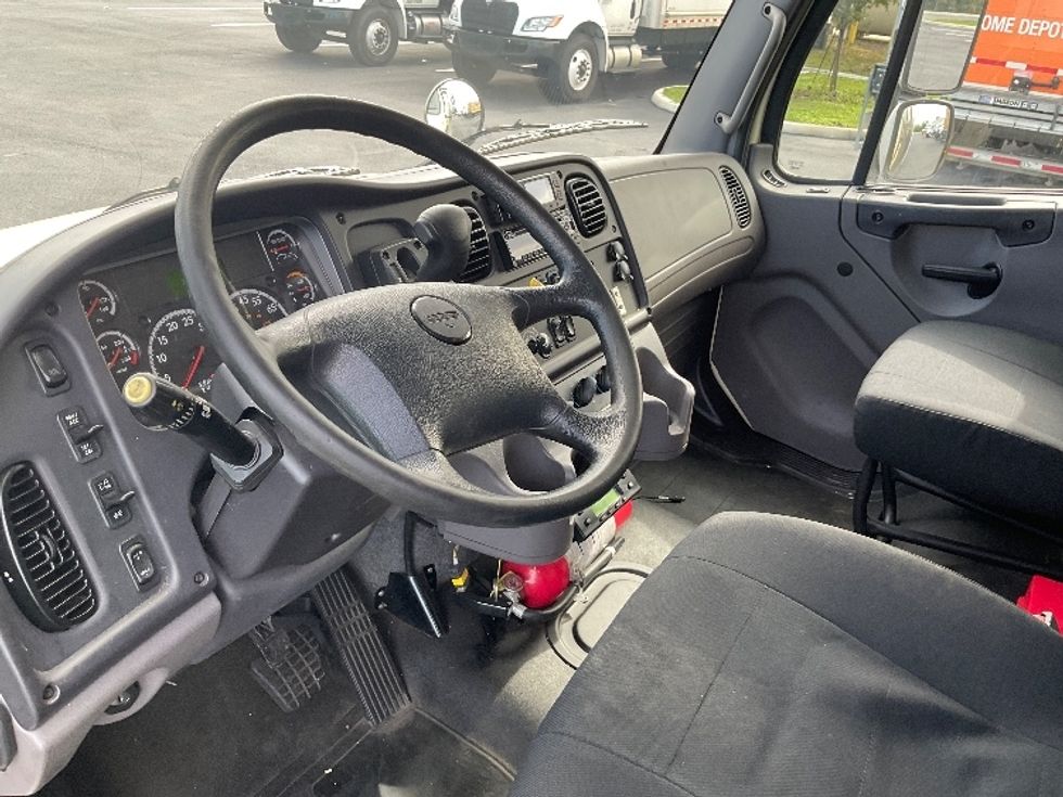 Refrigerated Truck-Light and Medium Duty Trucks-Freightliner-2021-M2-Tampa-FL-238,604\n\t\tmiles-$ 43,000 - Image 17