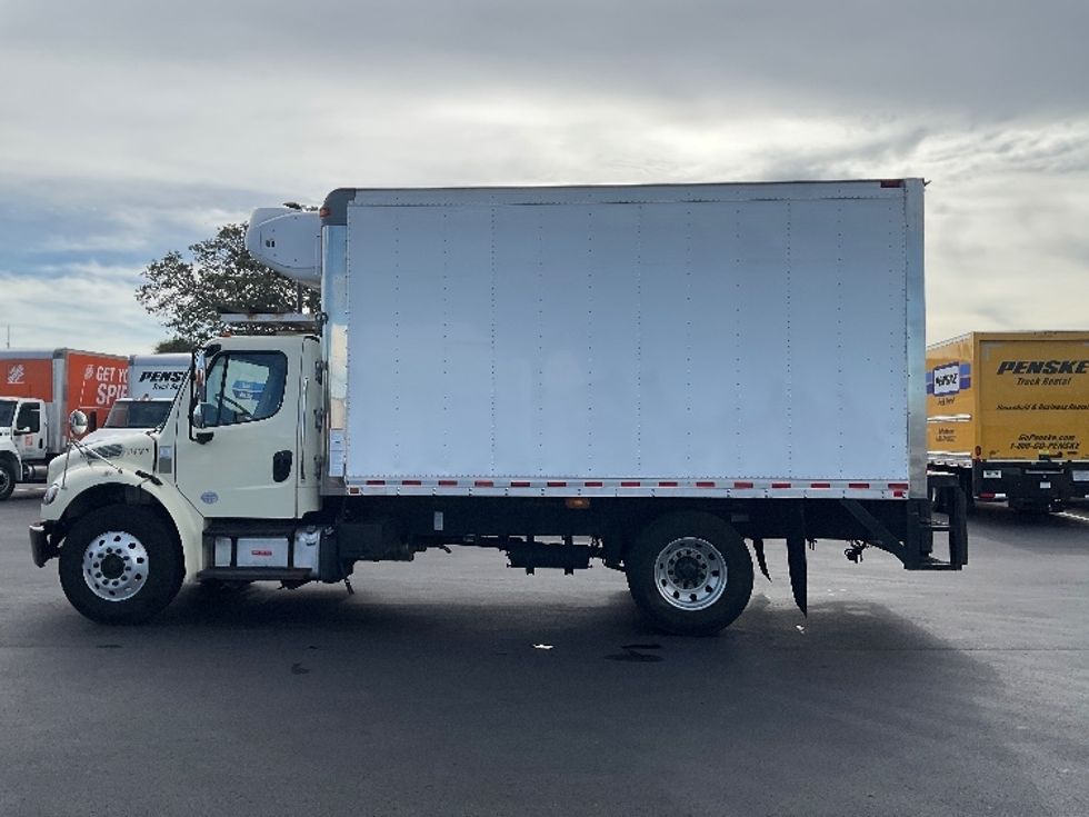 Refrigerated Truck-Light and Medium Duty Trucks-Freightliner-2021-M2-Tampa-FL-238,604\n\t\tmiles-$ 43,000 - Image 4