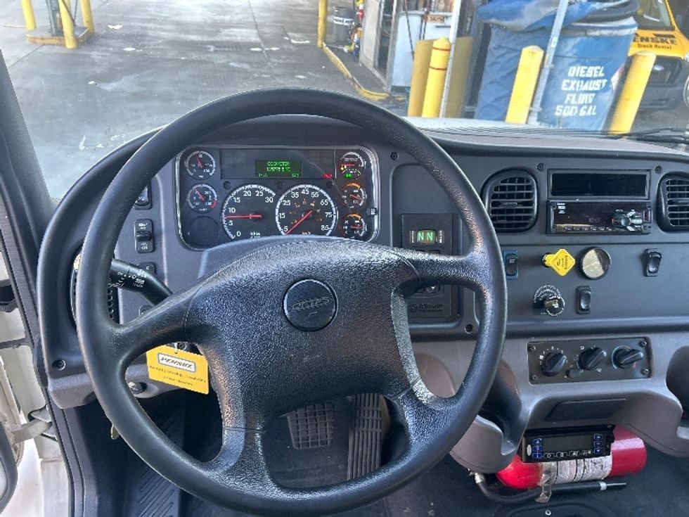 Refrigerated Truck-Light and Medium Duty Trucks-Freightliner-2021-M2-Torrance-CA-114,971\n\t\tmiles-$ 80,000 - Image 18