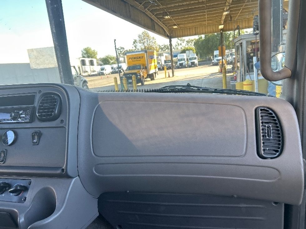 Refrigerated Truck-Light and Medium Duty Trucks-Freightliner-2021-M2-Torrance-CA-114,971\n\t\tmiles-$ 80,000 - Image 21