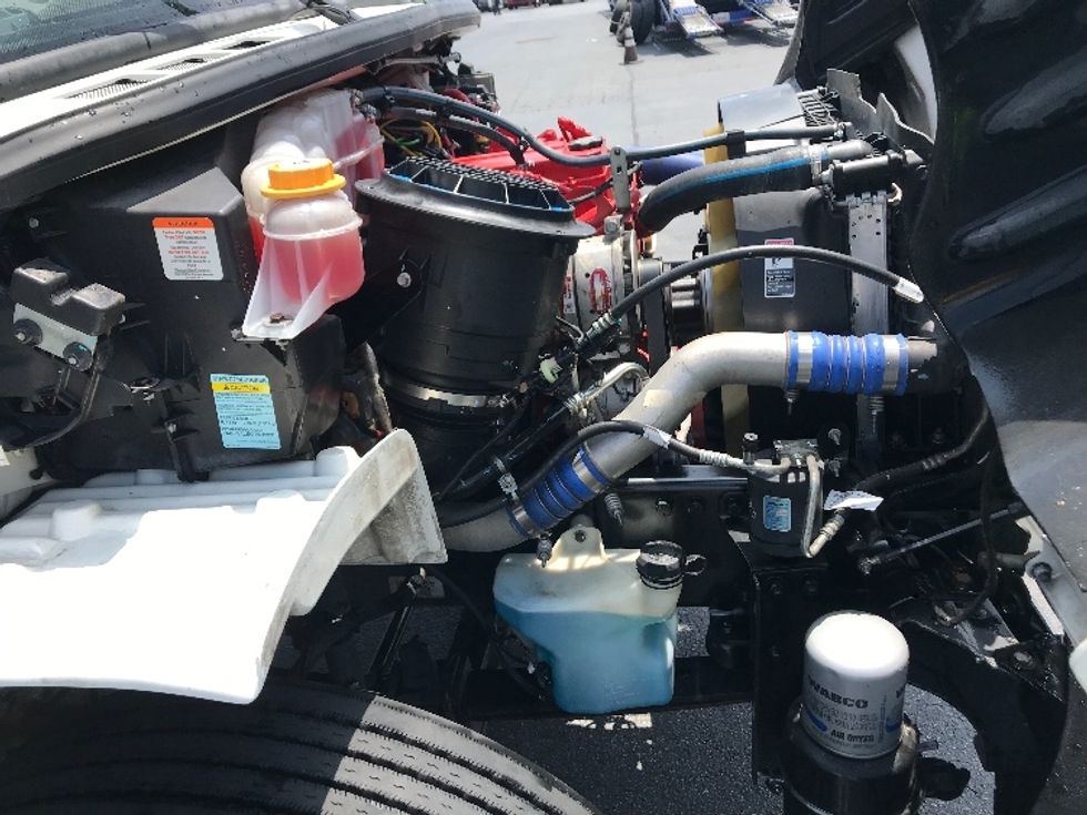 Refrigerated Truck-Light and Medium Duty Trucks-Freightliner-2021-M2-Torrance-CA-186,831\n\t\tmiles-$ 64,250 - Image 22