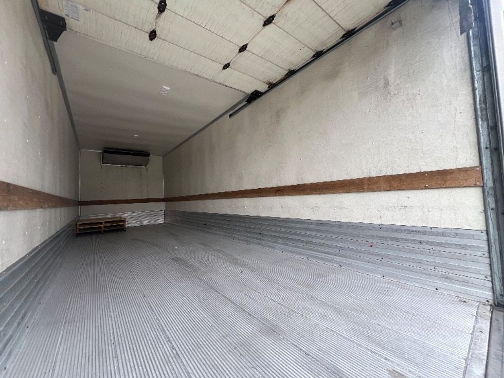 Refrigerated Truck-Light and Medium Duty Trucks-Freightliner-2021-M2-Torrance-CA-195,127\n\t\tmiles-$ 67,500 - Image 12