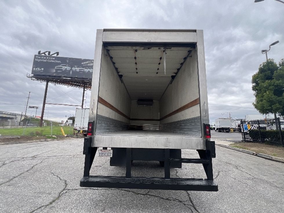 Refrigerated Truck-Light and Medium Duty Trucks-Freightliner-2021-M2-Torrance-CA-195,127\n\t\tmiles-$ 67,500 - Image 8