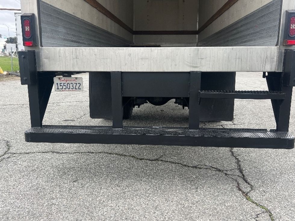 Refrigerated Truck-Light and Medium Duty Trucks-Freightliner-2021-M2-Torrance-CA-195,127\n\t\tmiles-$ 67,500 - Image 9