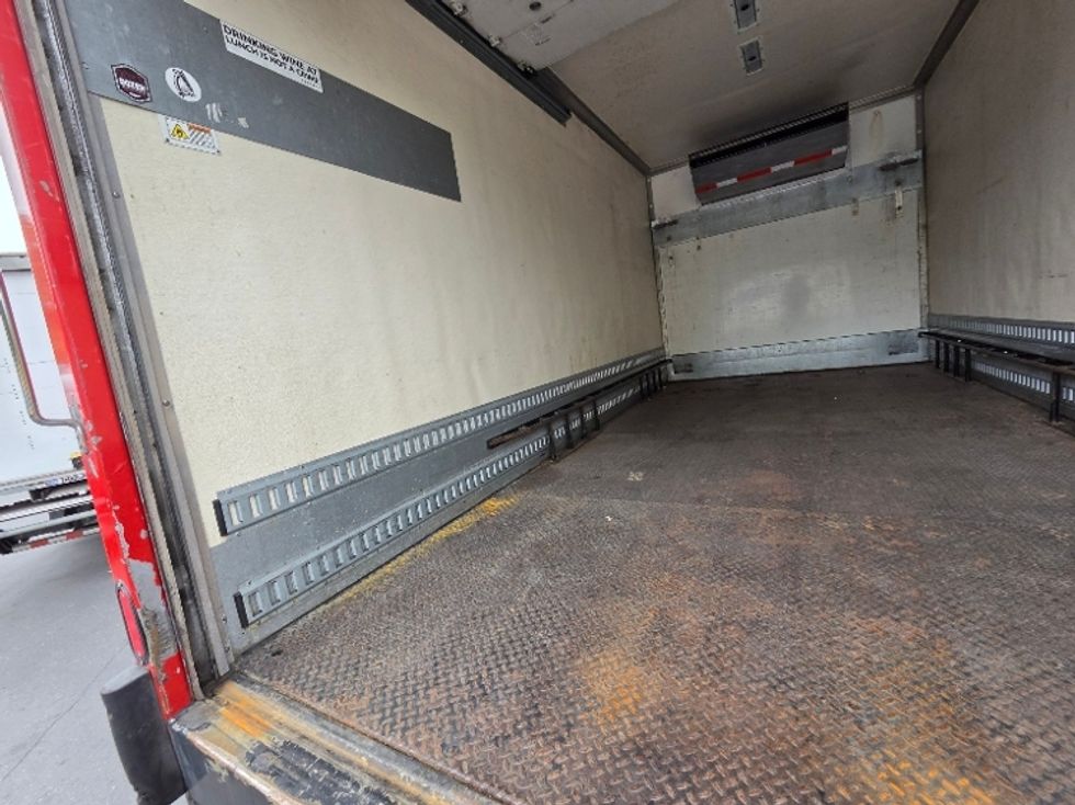 Refrigerated Truck-Light and Medium Duty Trucks-Freightliner-2021-M2-Tukwila-WA-38,815\n\t\tmiles-$ 61,250 - Image 11