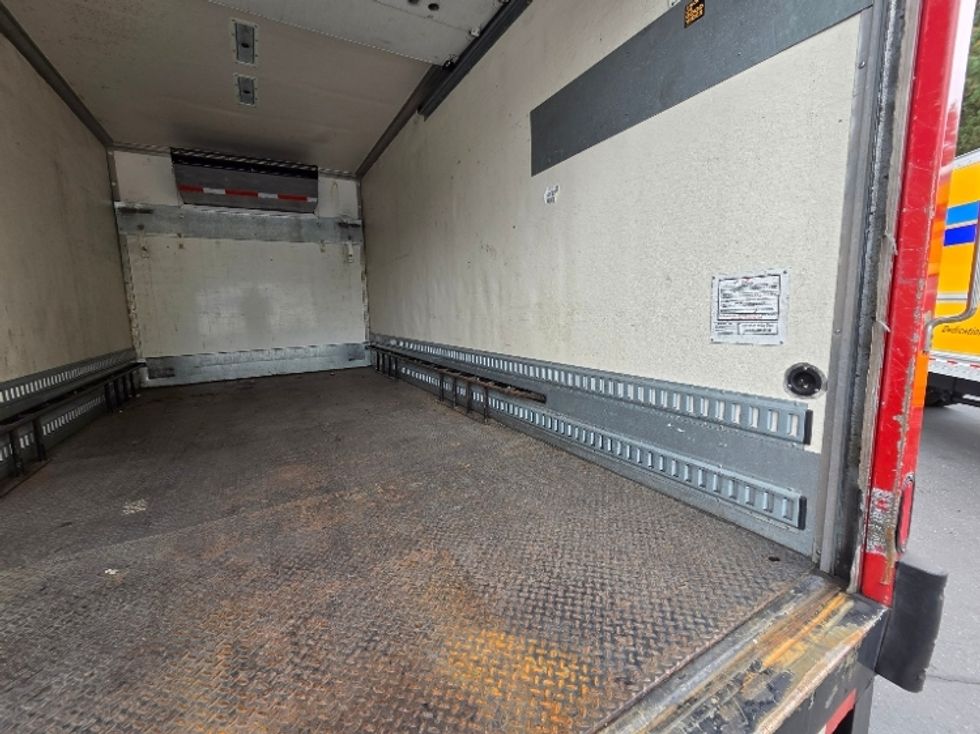 Refrigerated Truck-Light and Medium Duty Trucks-Freightliner-2021-M2-Tukwila-WA-38,815\n\t\tmiles-$ 61,250 - Image 12