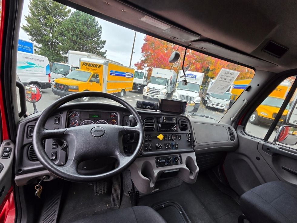 Refrigerated Truck-Light and Medium Duty Trucks-Freightliner-2021-M2-Tukwila-WA-38,815\n\t\tmiles-$ 61,250 - Image 18
