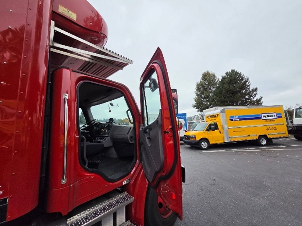 Refrigerated Truck-Light and Medium Duty Trucks-Freightliner-2021-M2-Tukwila-WA-38,815\n\t\tmiles-$ 61,250 - Image 20