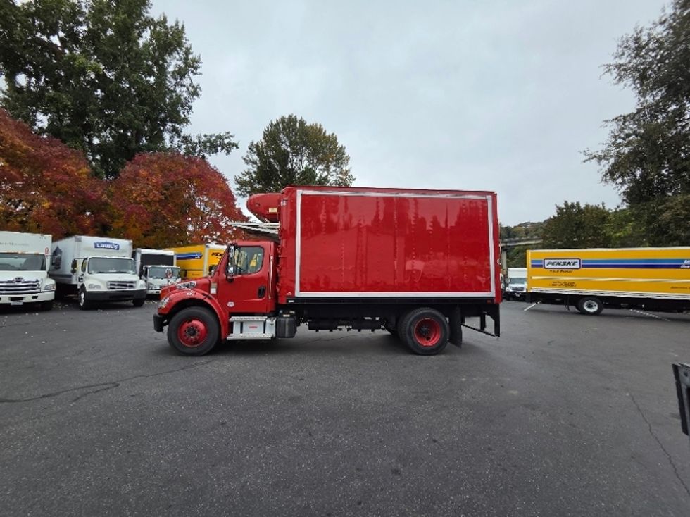 Refrigerated Truck-Light and Medium Duty Trucks-Freightliner-2021-M2-Tukwila-WA-38,815\n\t\tmiles-$ 61,250 - Image 4