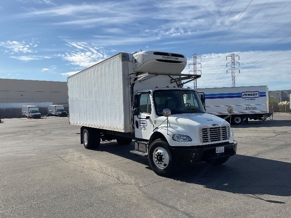 Refrigerated Truck-Light and Medium Duty Trucks-Freightliner-2021-M2-West Sacramento-CA-165,597\n\t\tmiles-$ 53,000 - Image 1