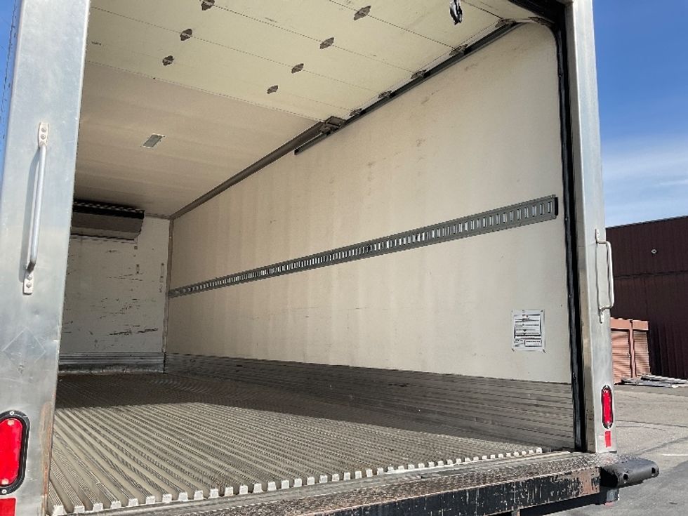 Refrigerated Truck-Light and Medium Duty Trucks-Freightliner-2021-M2-West Sacramento-CA-165,597\n\t\tmiles-$ 53,000 - Image 12
