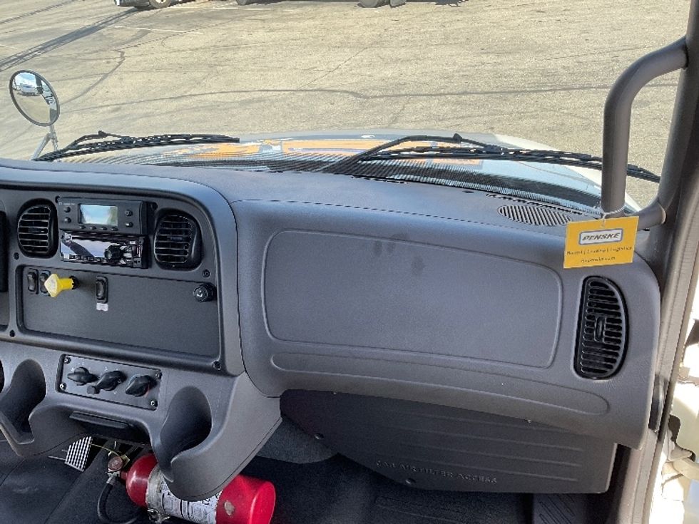 Refrigerated Truck-Light and Medium Duty Trucks-Freightliner-2021-M2-West Sacramento-CA-165,597\n\t\tmiles-$ 53,000 - Image 21