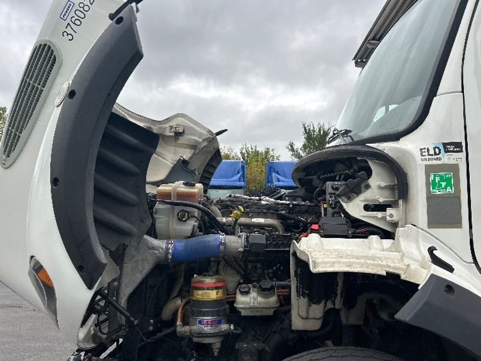 Refrigerated Truck-Light and Medium Duty Trucks-Freightliner-2021-M211264S-Indianapolis-IN-346,065\n\t\tmiles-$ 93,750 - Image 24