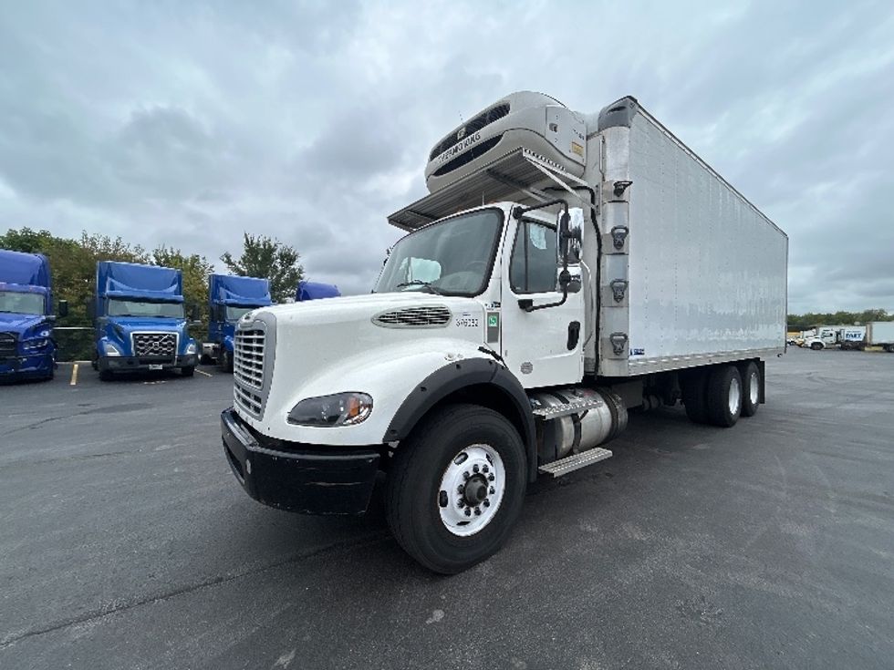 Refrigerated Truck-Light and Medium Duty Trucks-Freightliner-2021-M211264S-Indianapolis-IN-346,065\n\t\tmiles-$ 93,750 - Image 3