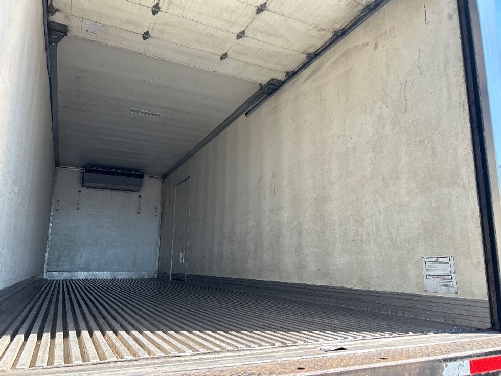 Refrigerated Truck-Light and Medium Duty Trucks-Freightliner-2021-M211264S-Indianapolis-IN-363,456\n\t\tmiles-$ 93,750 - Image 12