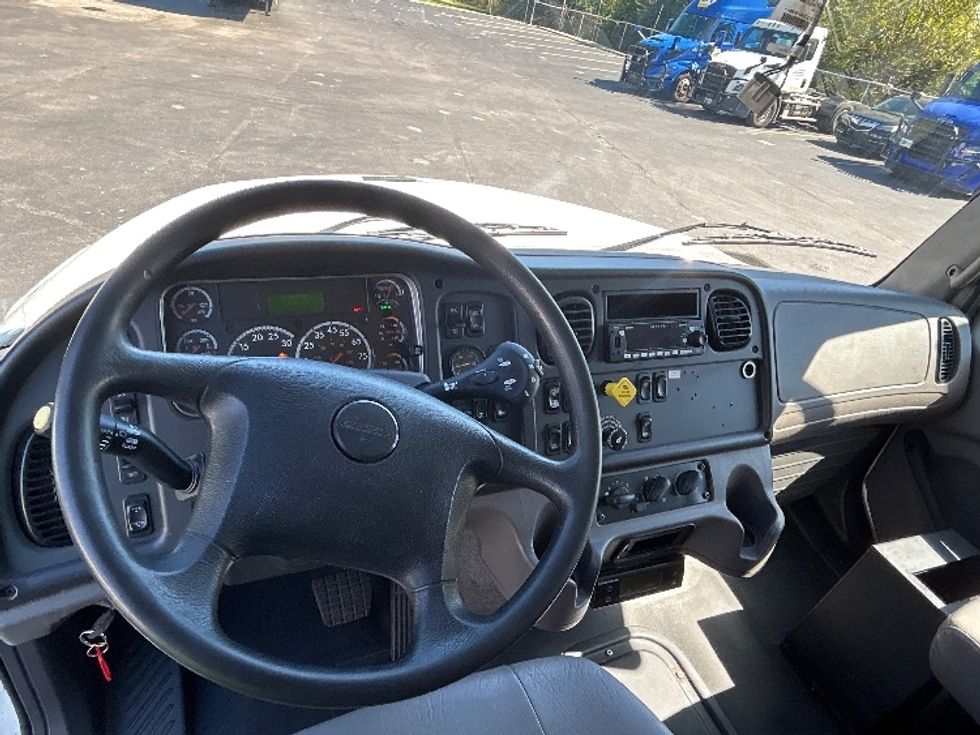 Refrigerated Truck-Light and Medium Duty Trucks-Freightliner-2021-M211264S-Indianapolis-IN-363,456\n\t\tmiles-$ 93,750 - Image 18