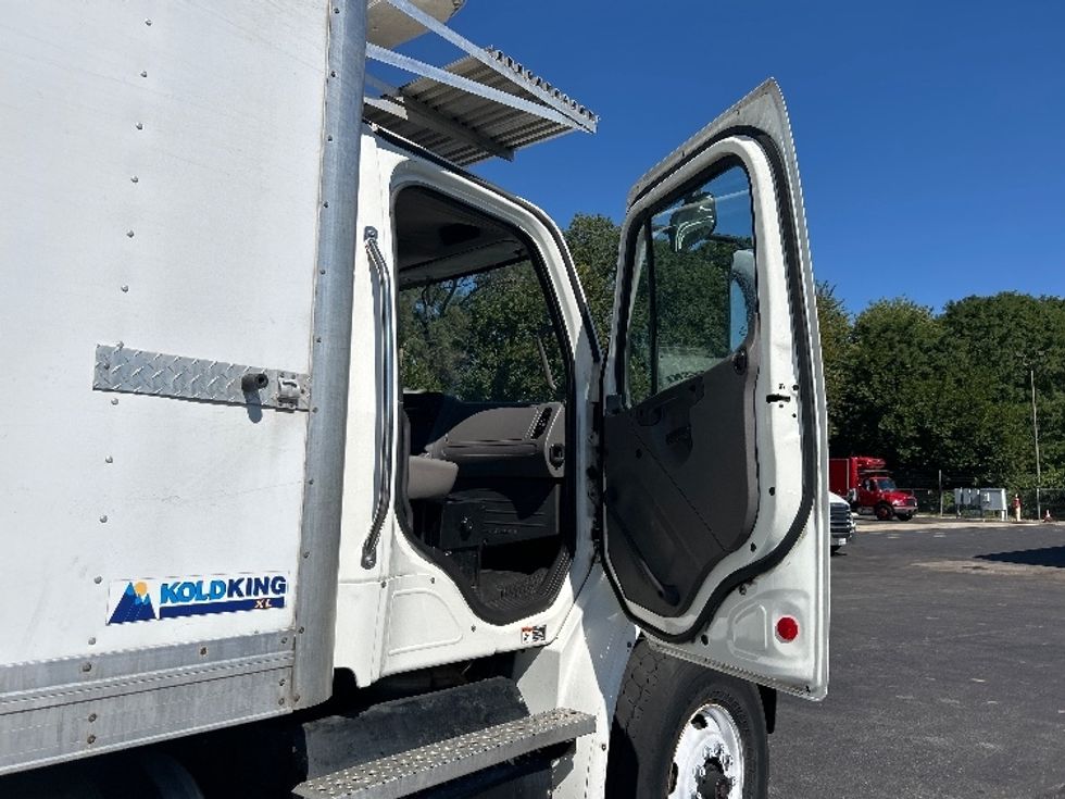 Refrigerated Truck-Light and Medium Duty Trucks-Freightliner-2021-M211264S-Indianapolis-IN-363,456\n\t\tmiles-$ 93,750 - Image 20