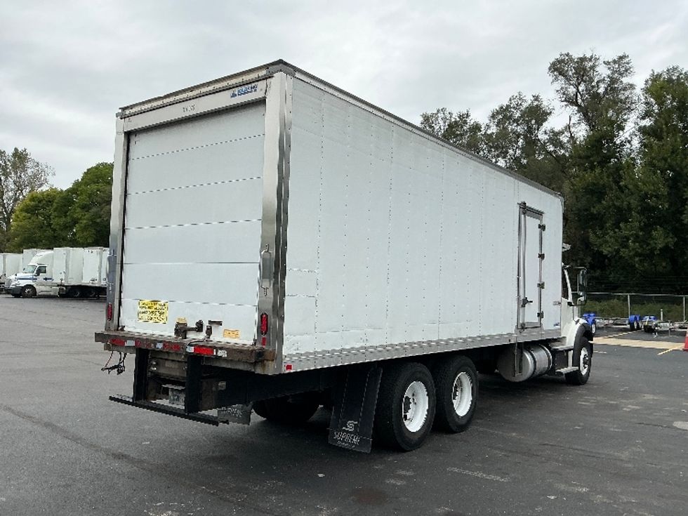 Refrigerated Truck-Light and Medium Duty Trucks-Freightliner-2021-M211264S-Indianapolis-IN-430,562\n\t\tmiles-$ 88,500 - Image 13