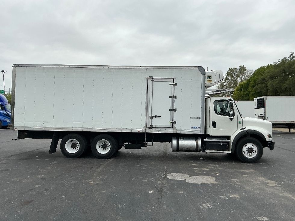 Refrigerated Truck-Light and Medium Duty Trucks-Freightliner-2021-M211264S-Indianapolis-IN-430,562\n\t\tmiles-$ 88,500 - Image 15