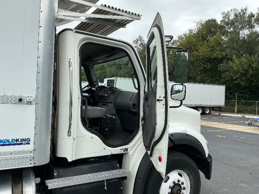 Refrigerated Truck-Light and Medium Duty Trucks-Freightliner-2021-M211264S-Indianapolis-IN-430,562\n\t\tmiles-$ 88,500 - Image 20