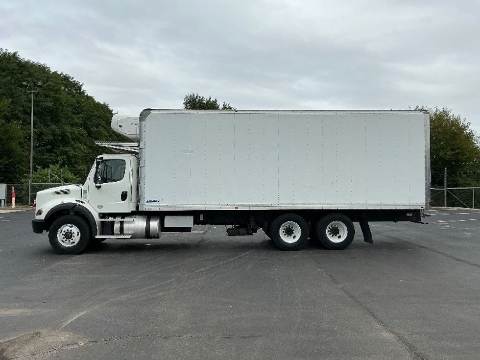 Refrigerated Truck-Light and Medium Duty Trucks-Freightliner-2021-M211264S-Indianapolis-IN-430,562\n\t\tmiles-$ 88,500 - Image 4