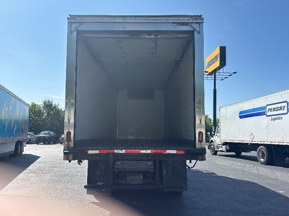 Refrigerated Truck-Light and Medium Duty Trucks-Freightliner-2021-M211264S-Indianapolis-IN-447,151\n\t\tmiles-$ 92,750 - Image 8