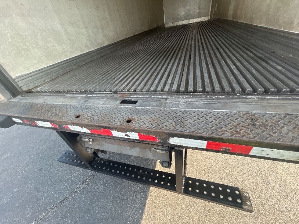 Refrigerated Truck-Light and Medium Duty Trucks-Freightliner-2021-M211264S-Indianapolis-IN-450,823\n\t\tmiles-$ 85,500 - Image 10