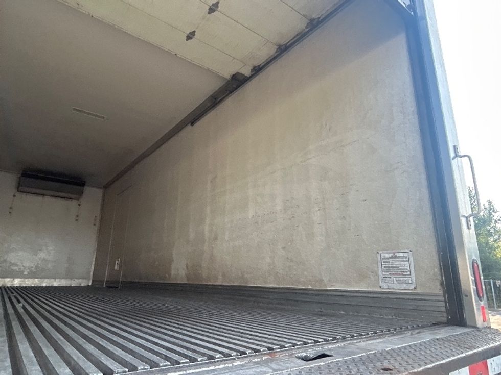Refrigerated Truck-Light and Medium Duty Trucks-Freightliner-2021-M211264S-Indianapolis-IN-450,823\n\t\tmiles-$ 85,500 - Image 12