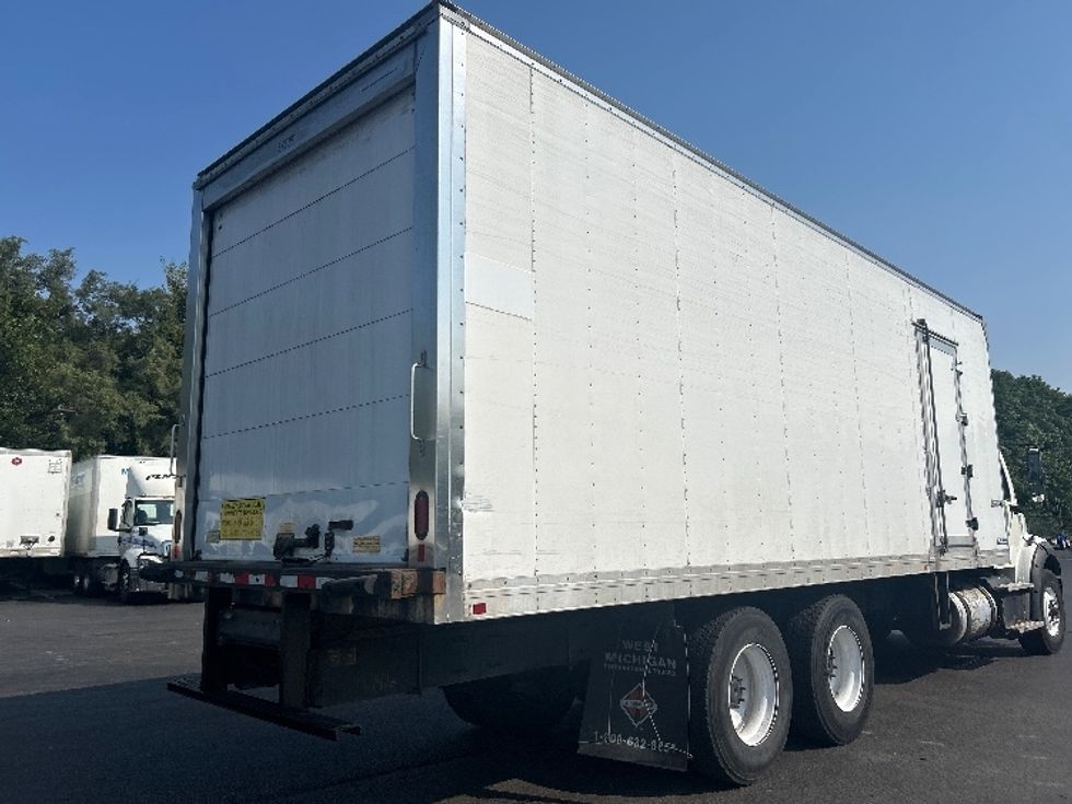 Refrigerated Truck-Light and Medium Duty Trucks-Freightliner-2021-M211264S-Indianapolis-IN-450,823\n\t\tmiles-$ 85,500 - Image 13