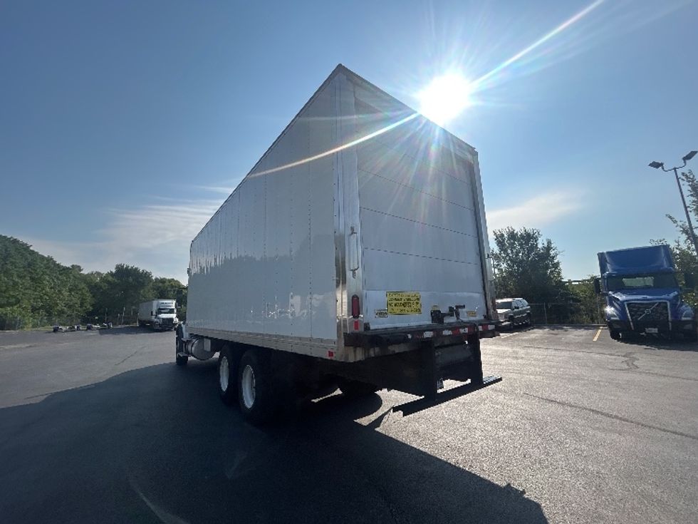 Refrigerated Truck-Light and Medium Duty Trucks-Freightliner-2021-M211264S-Indianapolis-IN-450,823\n\t\tmiles-$ 85,500 - Image 6