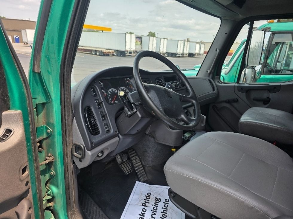 Refrigerated Truck-Light and Medium Duty Trucks-Freightliner-2021-M211264S-Indianapolis-IN-469,863\n\t\tmiles-$ 87,750 - Image 17
