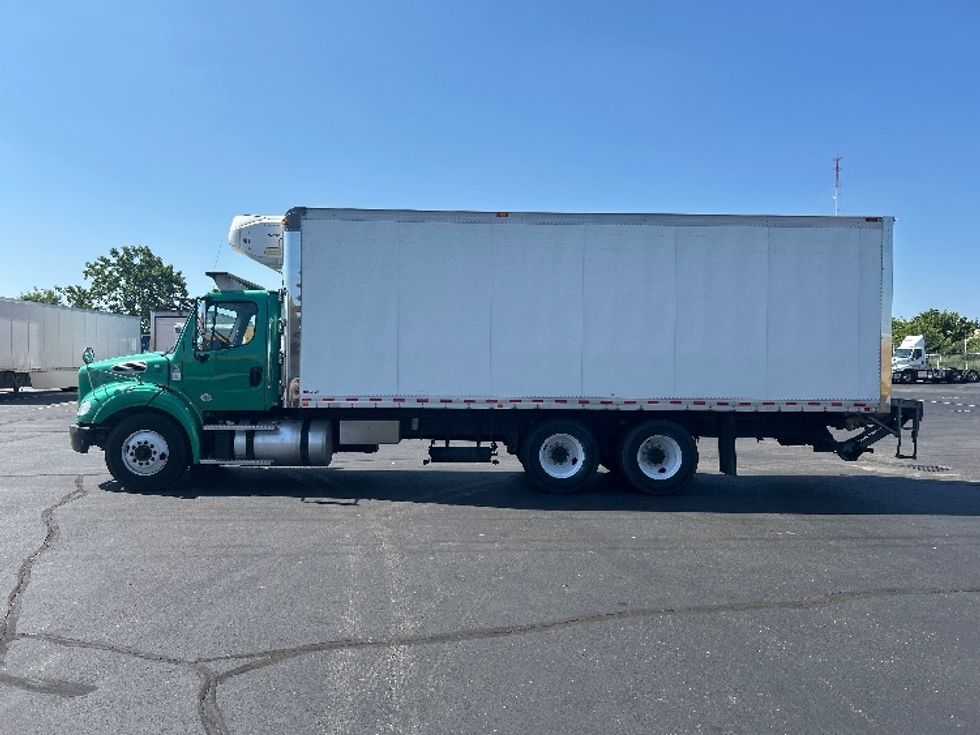 Refrigerated Truck-Light and Medium Duty Trucks-Freightliner-2021-M211264S-Indianapolis-IN-469,863\n\t\tmiles-$ 87,750 - Image 4