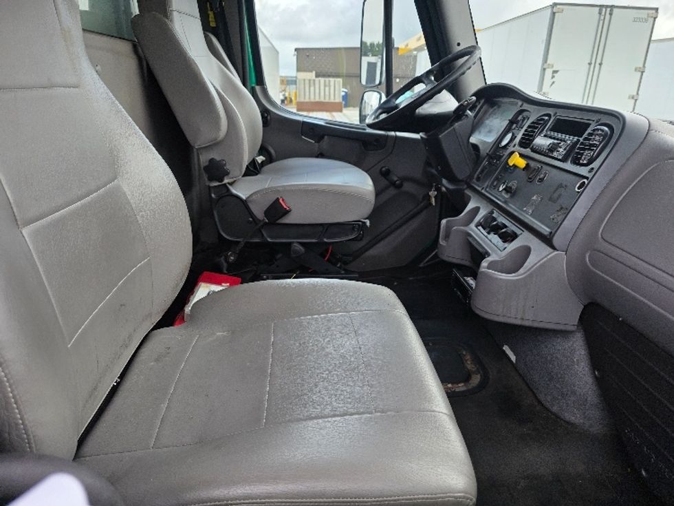 Refrigerated Truck-Light and Medium Duty Trucks-Freightliner-2021-M211264S-Indianapolis-IN-550,876\n\t\tmiles-$ 84,500 - Image 22