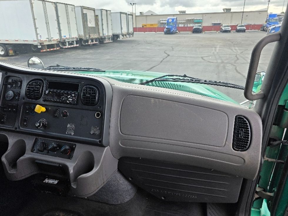 Refrigerated Truck-Light and Medium Duty Trucks-Freightliner-2021-M211264S-Indianapolis-IN-550,876\n\t\tmiles-$ 84,500 - Image 21