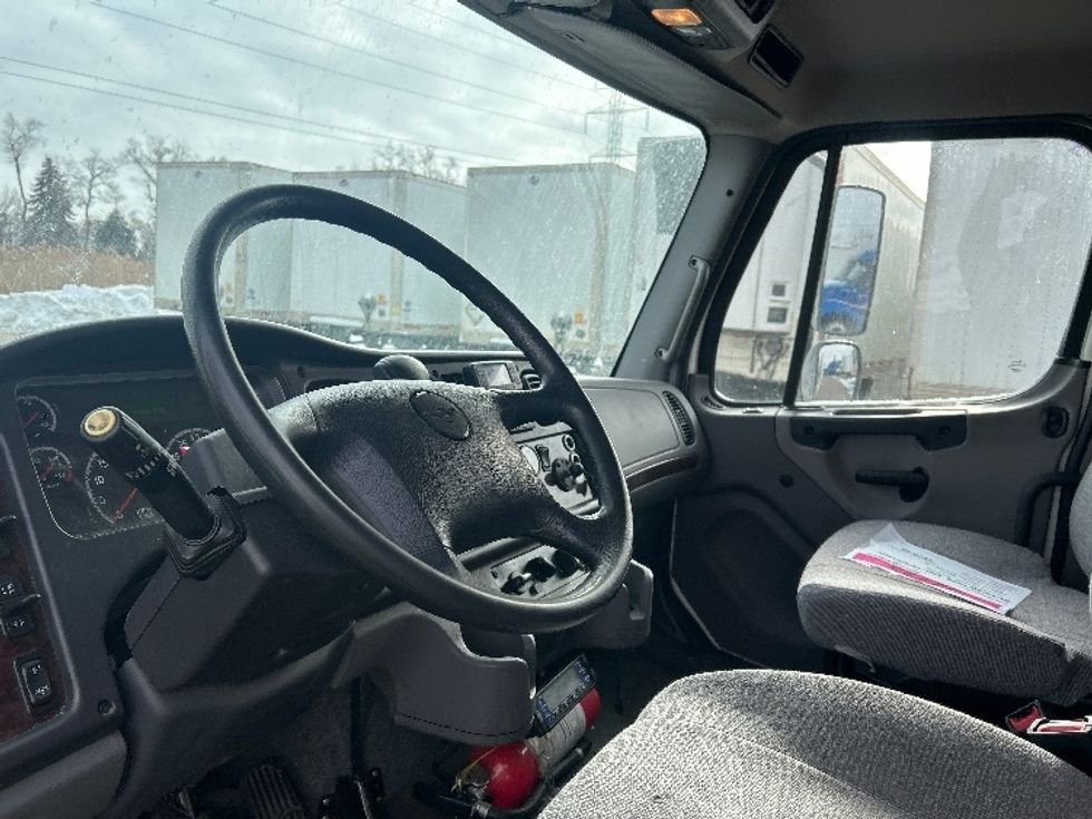 Refrigerated Truck-Light and Medium Duty Trucks-Freightliner-2022-M2-Allen Park-MI-201,800\n\t\tmiles-$ 42,750 - Image 17