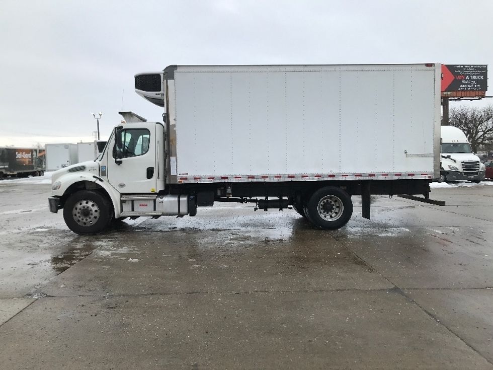 Refrigerated Truck-Light and Medium Duty Trucks-Freightliner-2022-M2-Allen Park-MI-201,800\n\t\tmiles-$ 42,750 - Image 4